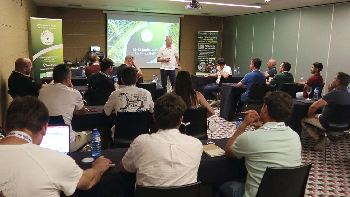 TreeCare® Academy,  formación especializada a la red de distribución de Áreas Verdes